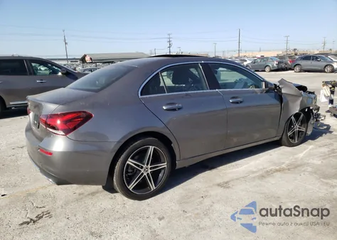 2021 Mercedes-Benz A 220 z USA, uszkodzony, nr VIN W1K3G4EB6MJ316826